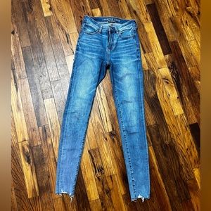American Eagle Next Level Temp Tech Jeans Size 2 long